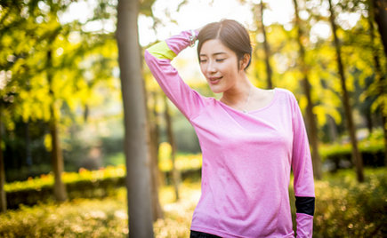 休閑服裝加工:多重標(biāo)準(zhǔn)看服裝質(zhì)量，才能識(shí)得廬山這面目