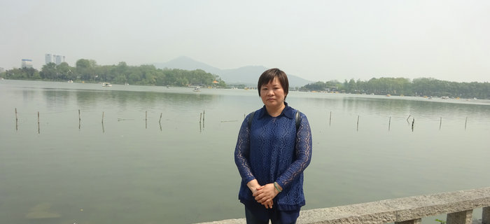 在五一來臨之際，劉潭服裝組織企業(yè)先進標兵赴南京游玩