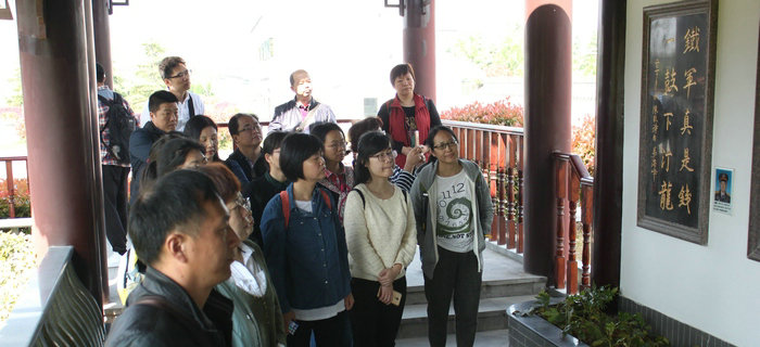 劉潭服裝黨支部開啟“尋訪紅色印記 傳承強國之志”之旅