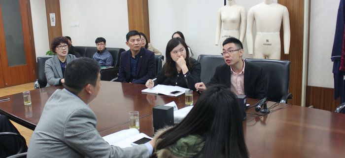 劉潭服裝與單仁學院互聯(lián)網專家聯(lián)合作付費推廣專題輔導