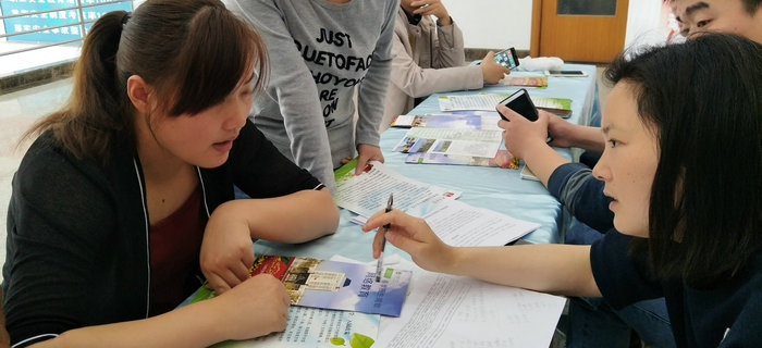 劉潭服裝邀請梁溪區(qū)教育局專家解答外來員工子女入學問題