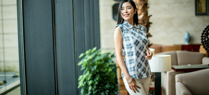 劉潭服裝：淺談服裝的顏色應(yīng)該怎樣選擇