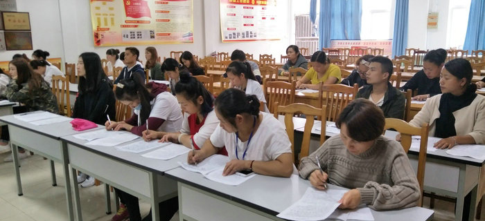 劉潭服裝舉辦第七次新員工入職培訓(xùn)會(huì)議