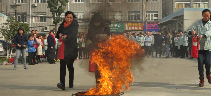 劉潭服裝圓滿舉辦十六屆二次職工消防運(yùn)動(dòng)會(huì)