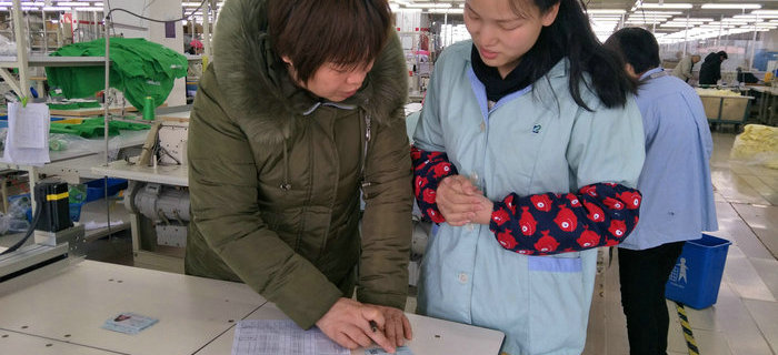 劉潭服裝工會為員工提前代購車票，讓員工順利返鄉(xiāng)