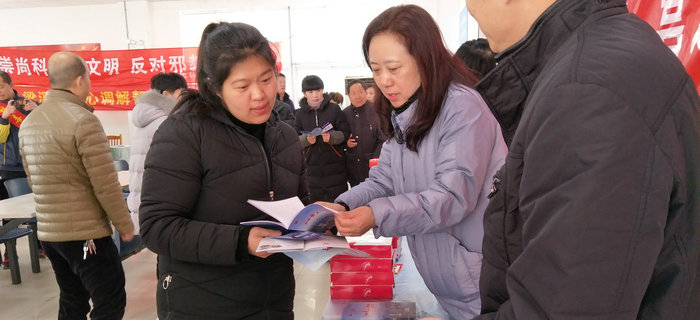 劉潭服裝：“法潤梁溪，情系民工”活動，營造良好用工環(huán)境