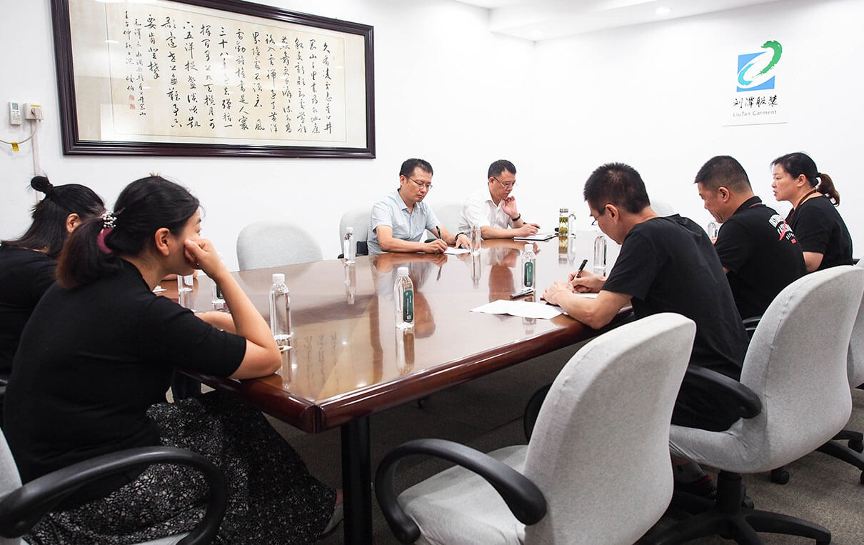 劉潭服裝專(zhuān)題調(diào)研