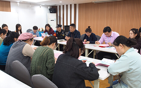 劉潭服裝廠召開接種新冠疫苗動(dòng)員會(huì)
