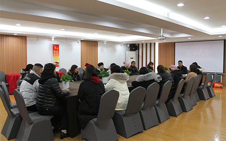 關(guān)愛職工暖人心，劉潭服裝廠開展新春慰問困難職工活動(dòng)