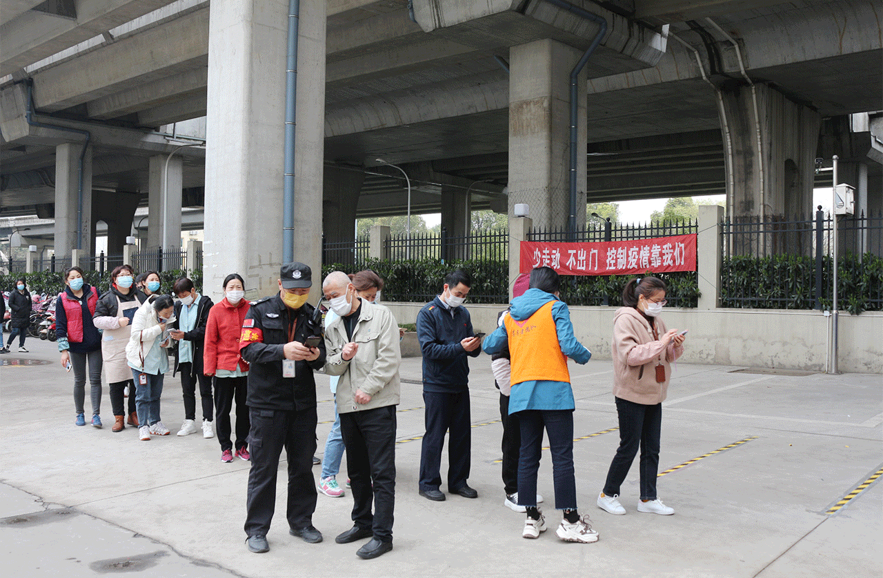 劉潭服裝自費(fèi)開展全員核酸檢測