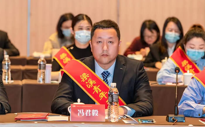 劉潭服裝有限公司志愿者服務(wù)隊獲得“梁溪青年五四獎?wù)录w”稱號
