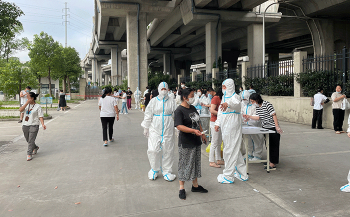 劉潭服裝廠開展全員核酸檢測(cè)
