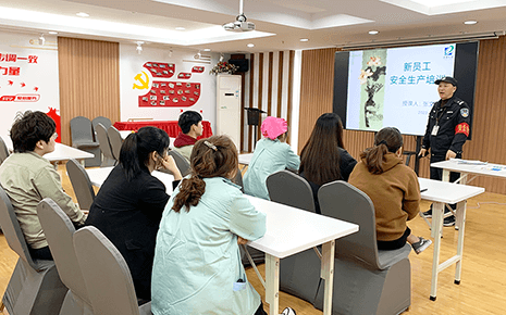 凝聚新力量，助力新成長(zhǎng)——?jiǎng)⑻斗b開展新員工培訓(xùn)