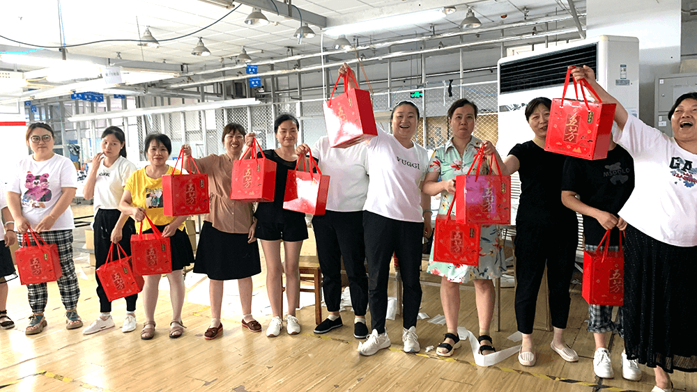 劉潭服裝粽葉飄香過(guò)端午