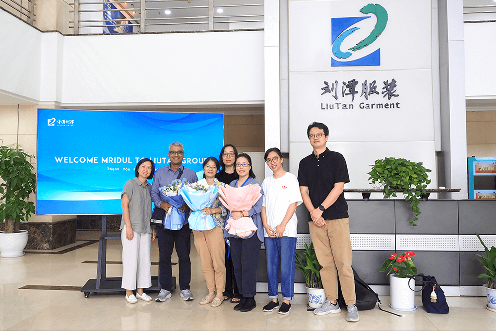 劉潭服裝澳洲重要客戶到我司參觀指導