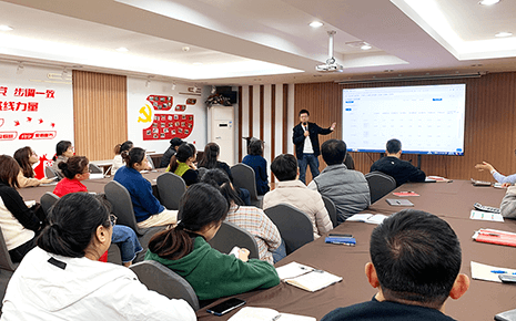劉潭服裝：召開2024年度預(yù)算填報(bào)培訓(xùn)會(huì)