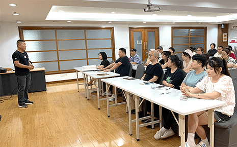劉潭服裝召開(kāi)7月份安全生產(chǎn)工作部署會(huì)議