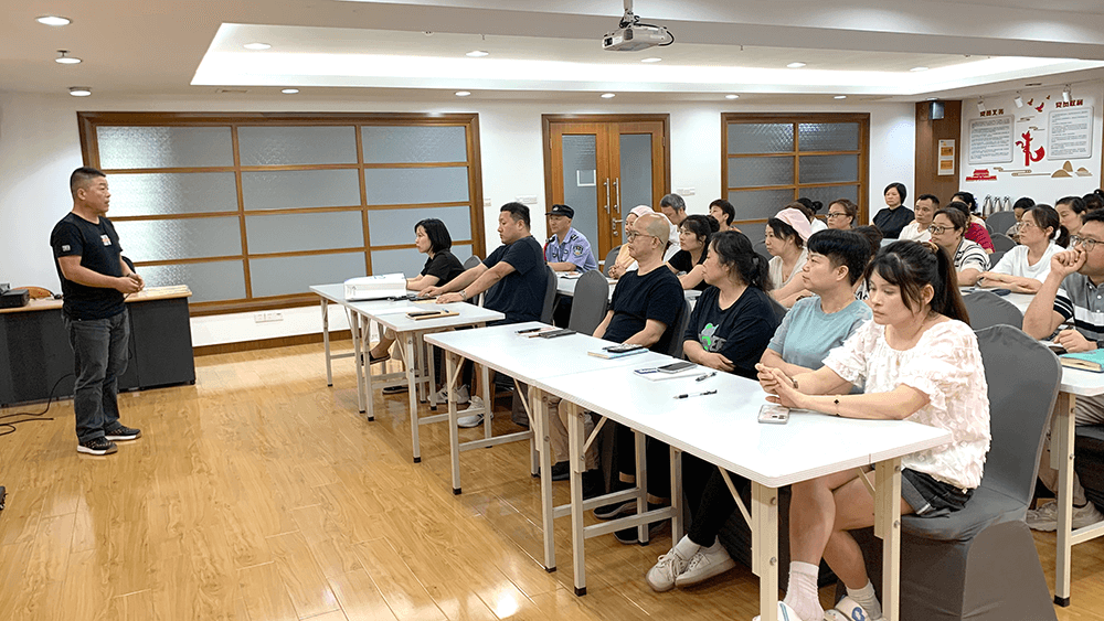 劉潭服裝召開7月份安全生產(chǎn)工作部署會議