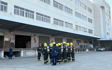 劉潭服裝：消防演練進企業(yè)，共筑安全生產(chǎn)“防火墻”